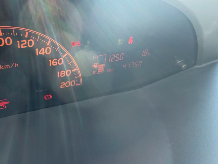 Toyota Yaris 1.33 VVT-i samo 42.000km, fotografija 7