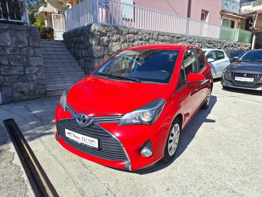 Toyota Yaris 1,4 D-4D 90 KS Euro6 PARKING KAMERA, fotografija 2