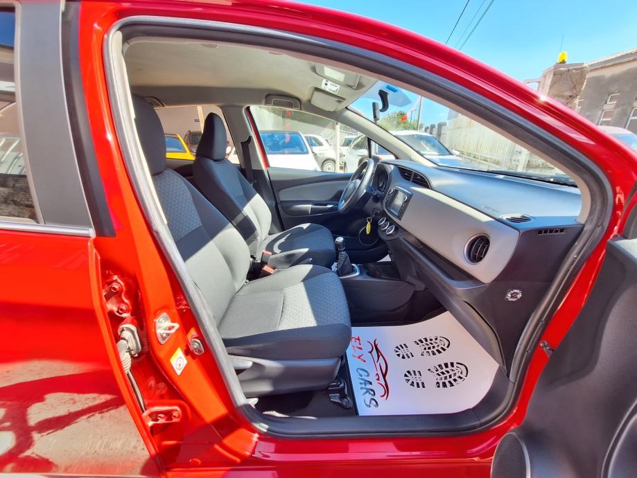 Toyota Yaris 1,4 D-4D 90 KS Euro6 PARKING KAMERA, fotografija 17