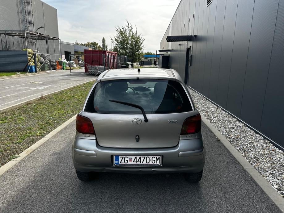 Toyota Yaris 1,4 D-4D*Klima*Servo*Odlican*, fotografija 5