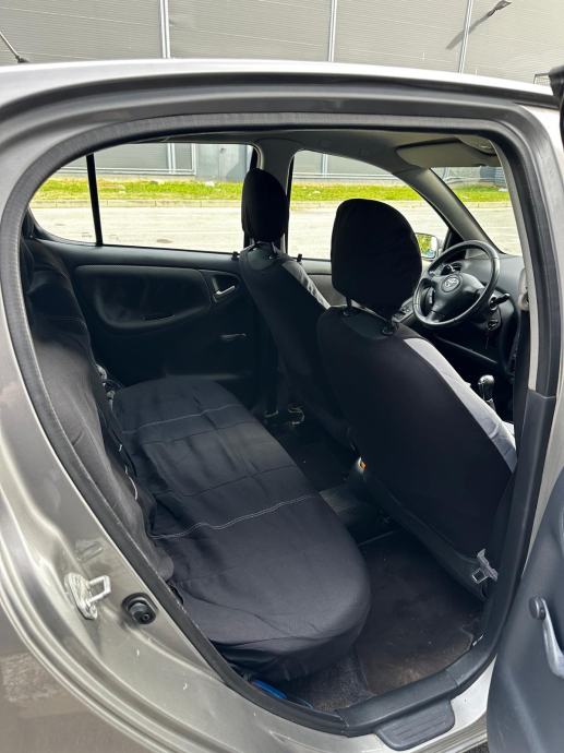Toyota Yaris 1,4 D-4D*Klima*Servo*Odlican*, fotografija 10