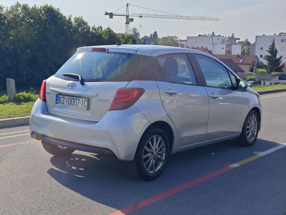 Toyota Yaris 1,4 D-4D, fotografija 3