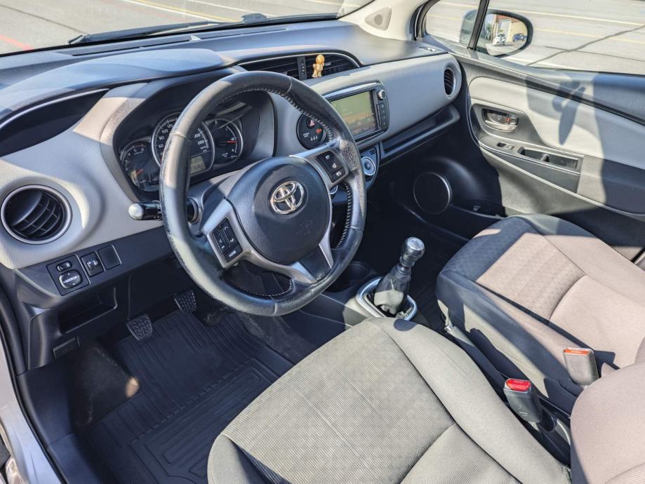 Toyota Yaris 1,4 D-4D, fotografija 4