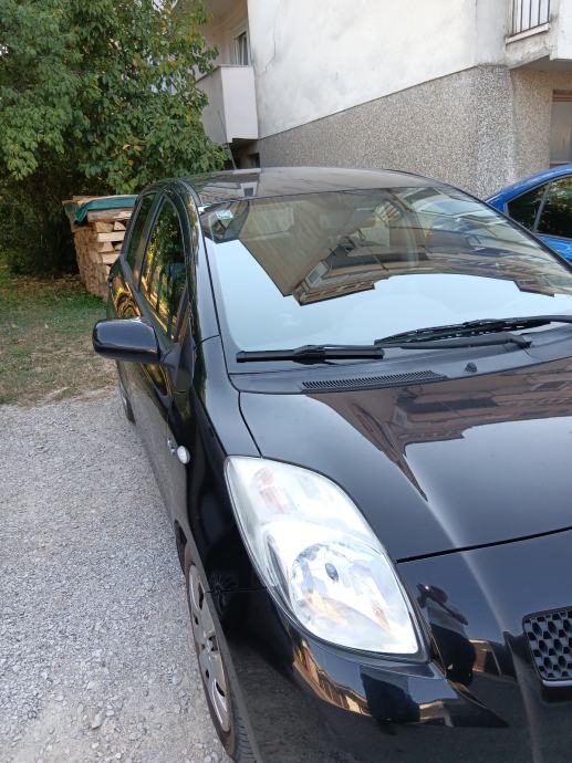 Toyota Yaris 1,4 D-4D, fotografija 2