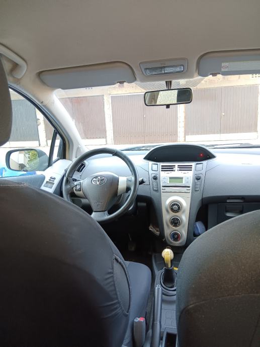 Toyota Yaris 1,4 D-4D, fotografija 12
