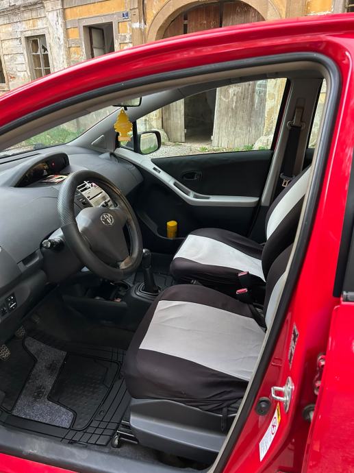 Toyota Yaris 1,4 D-4D, fotografija 8