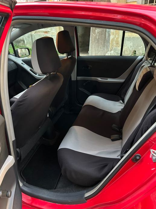 Toyota Yaris 1,4 D-4D, fotografija 11
