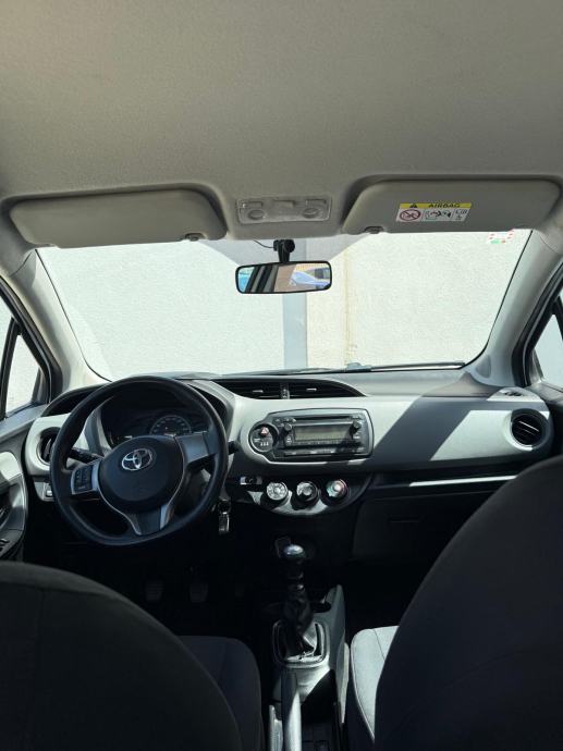 Toyota Yaris 1,4 D-4D, fotografija 7