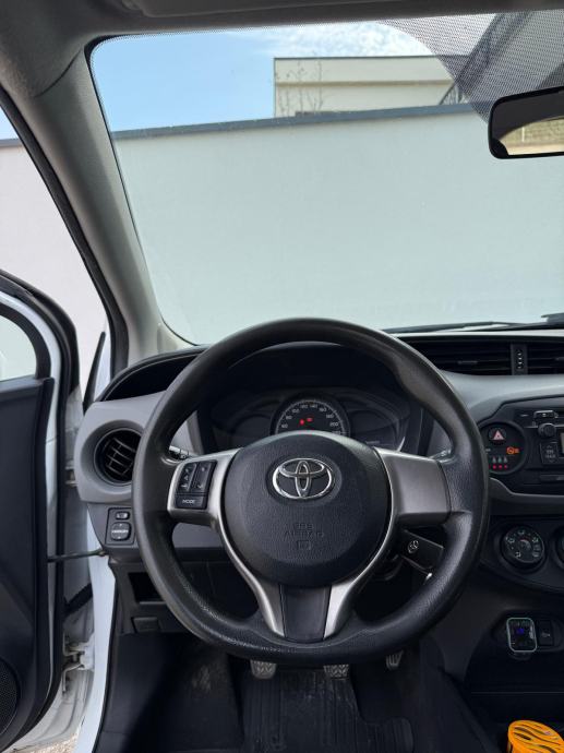 Toyota Yaris 1,4 D-4D, fotografija 7