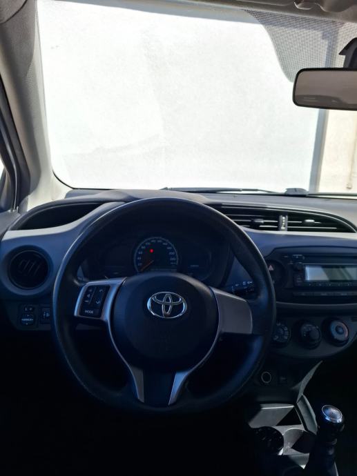 Toyota Yaris 1,4 D-4D, fotografija 11