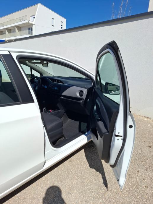Toyota Yaris 1,4 D-4D, fotografija 7