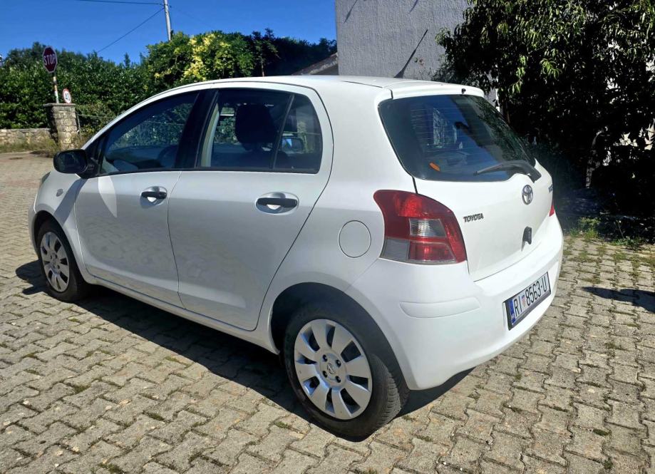 Toyota Yaris 1,4 D-4D, fotografija 2