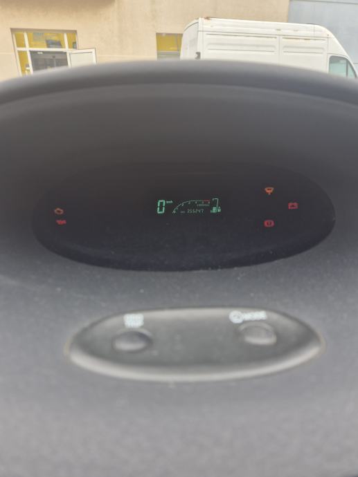 Toyota Yaris 1,4 D-4D, fotografija 6