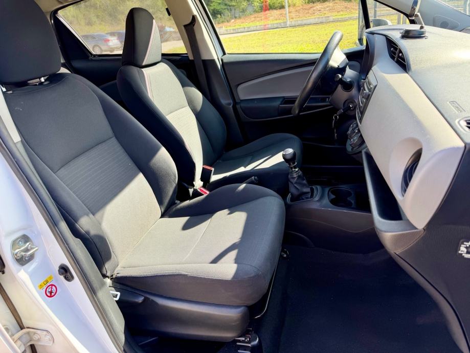 Toyota Yaris 1.4 D-4D LUNA, fotografija 7