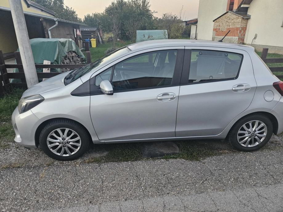 Toyota Yaris 1,4 D-4D, fotografija 3