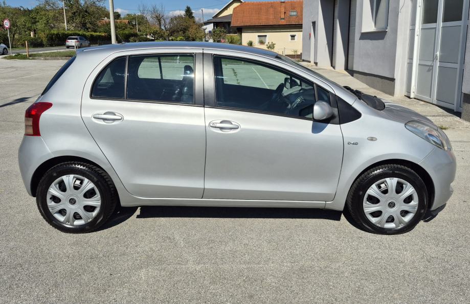 TOYOTA YARIS 1,4D D4D, fotografija 2