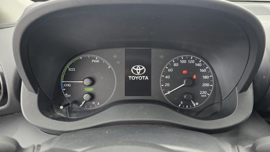 Toyota Yaris 1,5 automatik Akcija u PDV u, fotografija 9