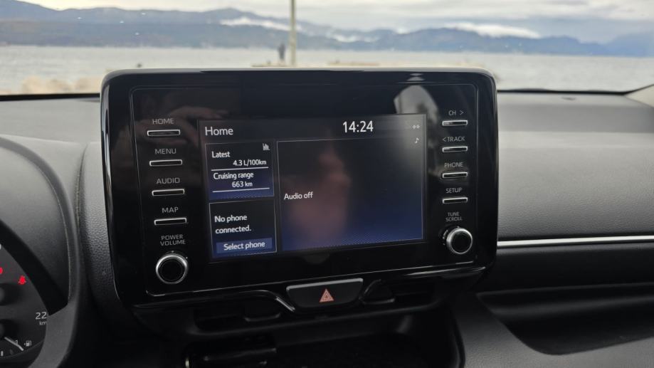 Toyota Yaris 1,5 automatik Akcija u PDV u, fotografija 10