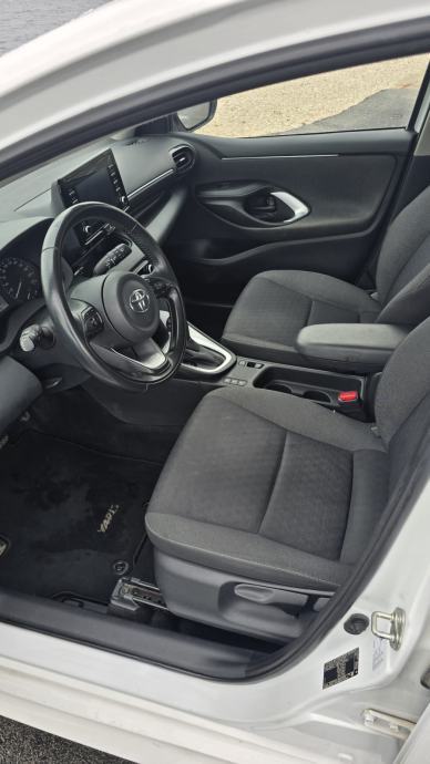 Toyota Yaris 1,5 automatik Akcija u PDV u, fotografija 7