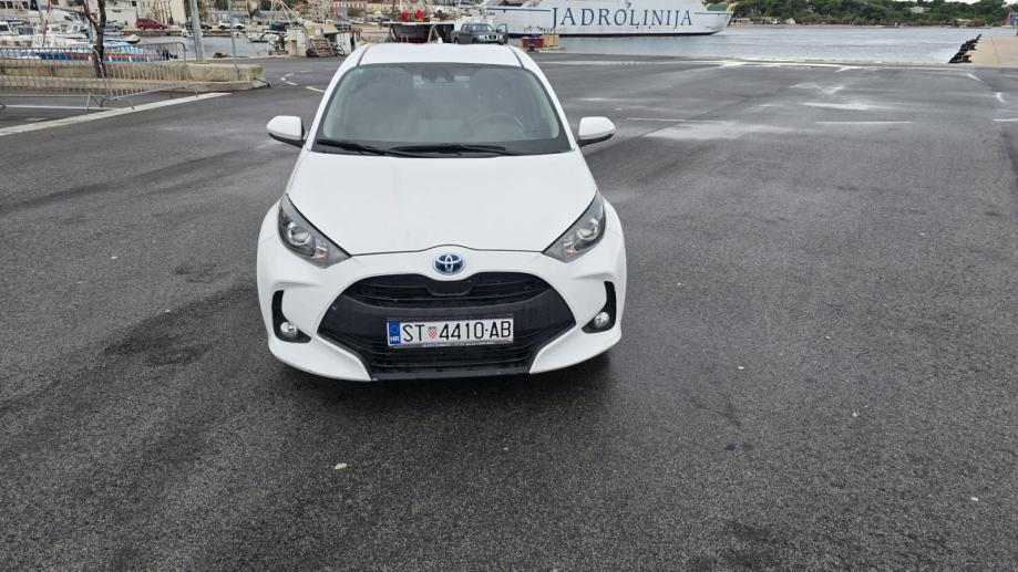 Toyota Yaris 1,5 automatik Akcija u PDV u, fotografija 6