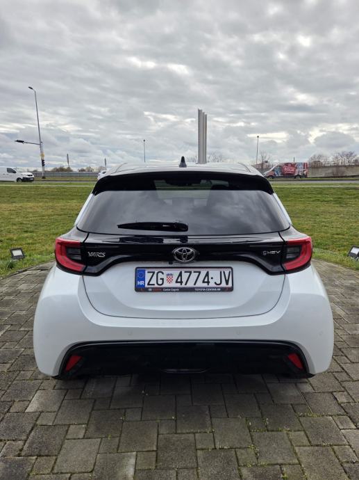 Toyota Yaris Hybrid 1,5 HEV Premium Edition, fotografija 4