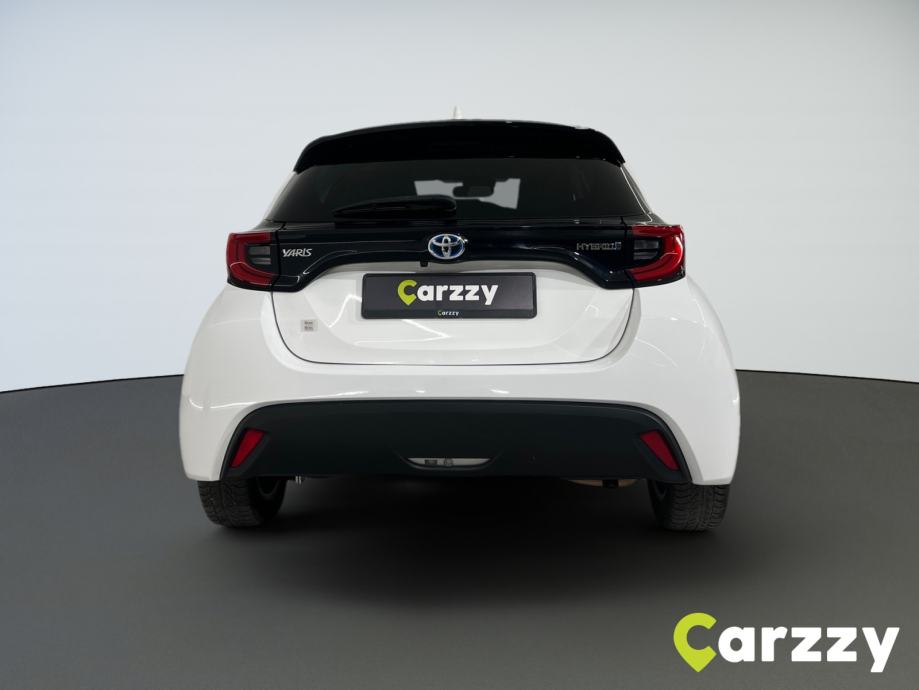 Toyota Yaris 1.5 HSD HB 5D E-CVT SOL, fotografija 6