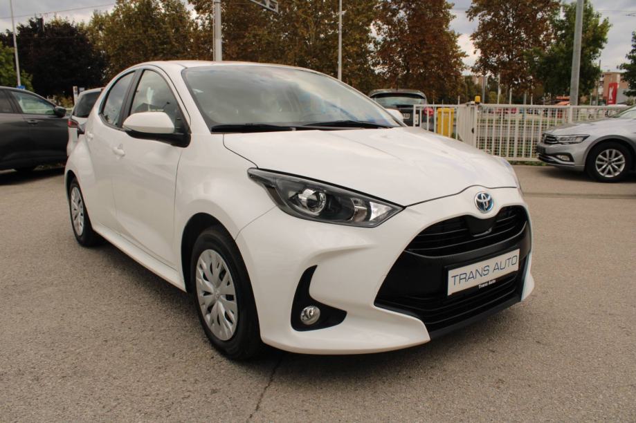 Toyota Yaris 1.5 Hybrid AUTOMATIK, fotografija 3