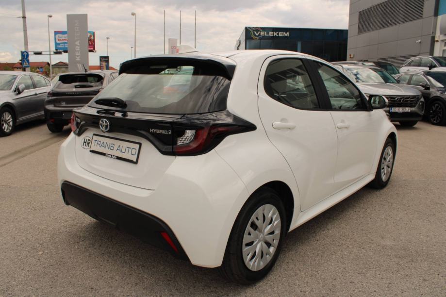 Toyota Yaris 1.5 Hybrid AUTOMATIK, fotografija 5