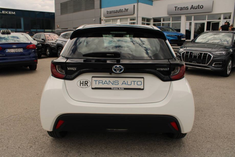 Toyota Yaris 1.5 Hybrid AUTOMATIK, fotografija 6
