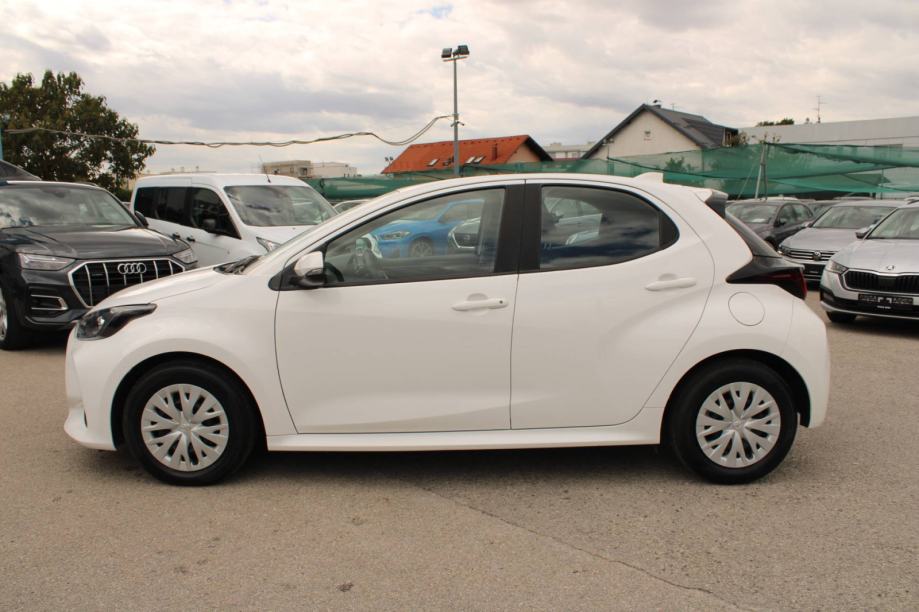 Toyota Yaris 1.5 Hybrid AUTOMATIK, fotografija 8