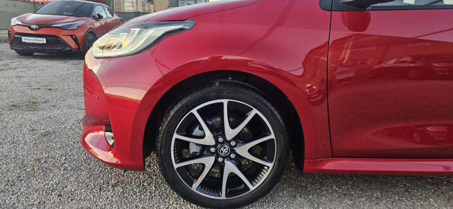 Toyota Yaris 1,5 Hybrid Kamera Full Oprema *** AKCIJA ***, fotografija 9
