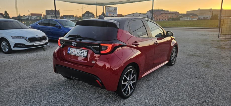 Toyota Yaris 1,5 Hybrid Kamera Full Oprema *** AKCIJA ***, fotografija 5