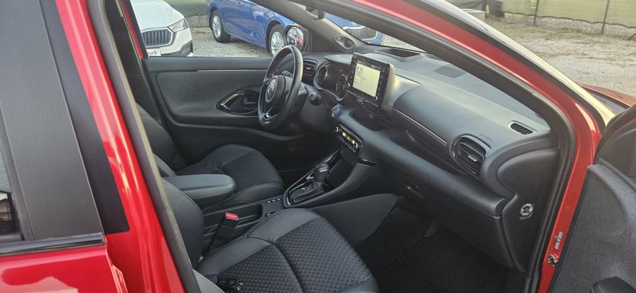Toyota Yaris 1,5 Hybrid Kamera Full Oprema *** AKCIJA ***, fotografija 17