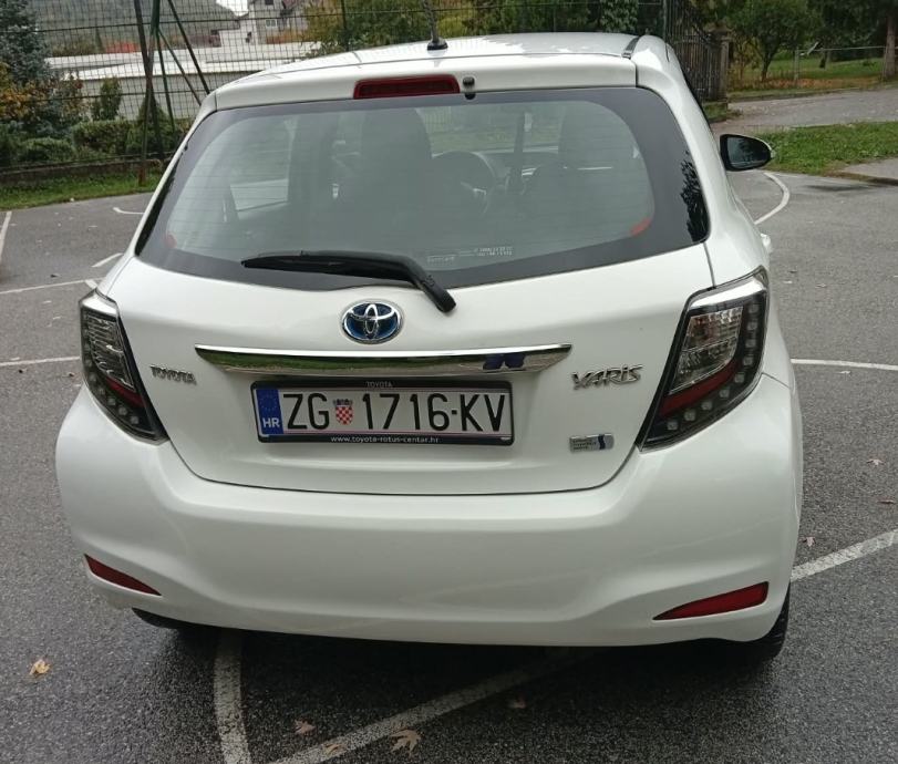 Toyota Yaris 1,5 Hybrid, fotografija 5
