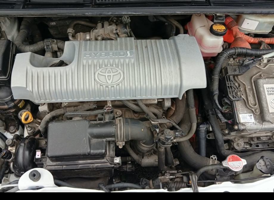 Toyota Yaris 1,5 Hybrid, fotografija 11