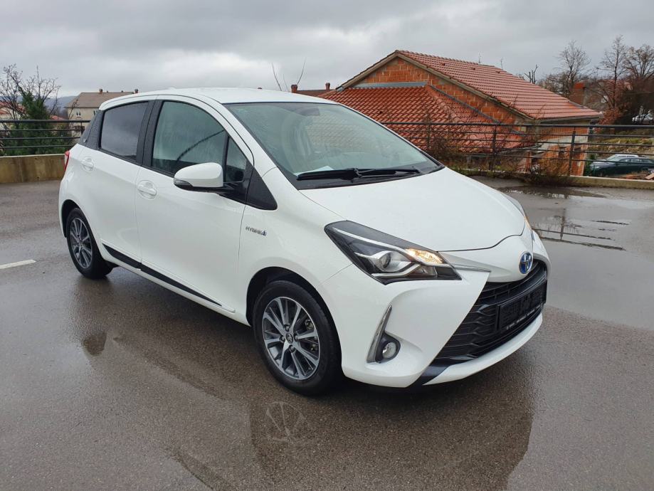 Toyota Yaris 1,5 hybrid Trend Plus UŠTEDA 22.500 KN