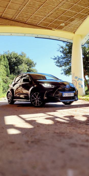 Toyota Yaris 1,5, fotografija 2