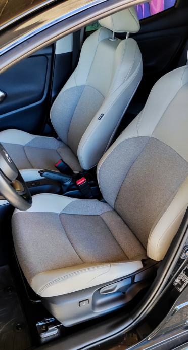 Toyota Yaris 1,5, fotografija 12
