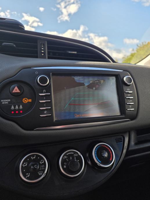 Toyota Yaris 1,5, fotografija 5