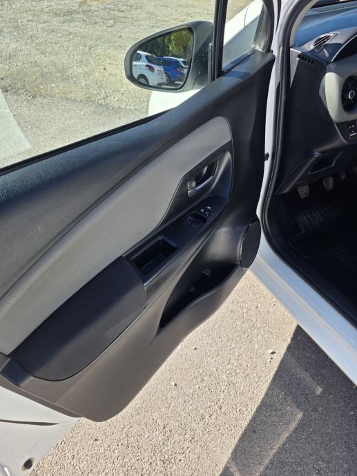 Toyota Yaris 1,5, fotografija 7