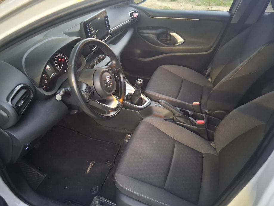 Toyota Yaris, benzin, Sol 1. 5, 125 ks,vvti 92 kw, g.2021/12, 23/12, fotografija 12