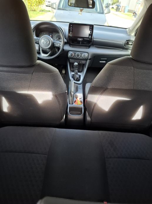 Toyota Yaris, benzin, Sol 1. 5, 125 ks,vvti 92 kw, g.2021/12, 23/12, fotografija 15