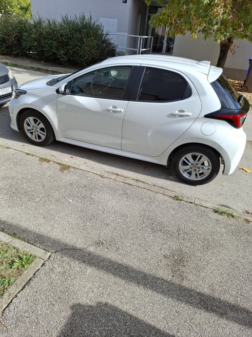 Toyota Yaris, benzin, Sol 1. 5, 125 ks,vvti 92 kw, g.2021/12, 23/12, fotografija 16