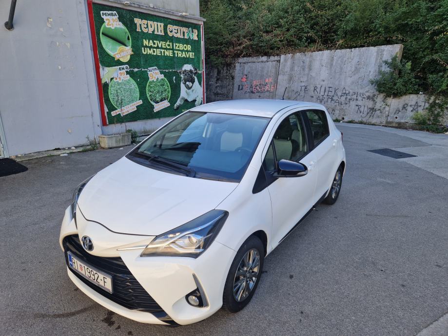 Toyota Yaris 1,5 VVT-i benzin+lpg odličan auto, fotografija 8