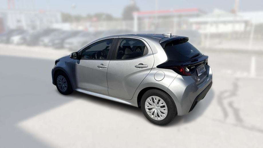TOYOTA YARIS 2022 • PREMIUM jamstvo • AutoZubak Rabljena, fotografija 7
