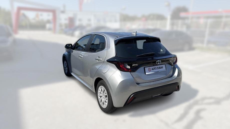 TOYOTA YARIS 2022 • PREMIUM jamstvo • AutoZubak Rabljena, fotografija 8