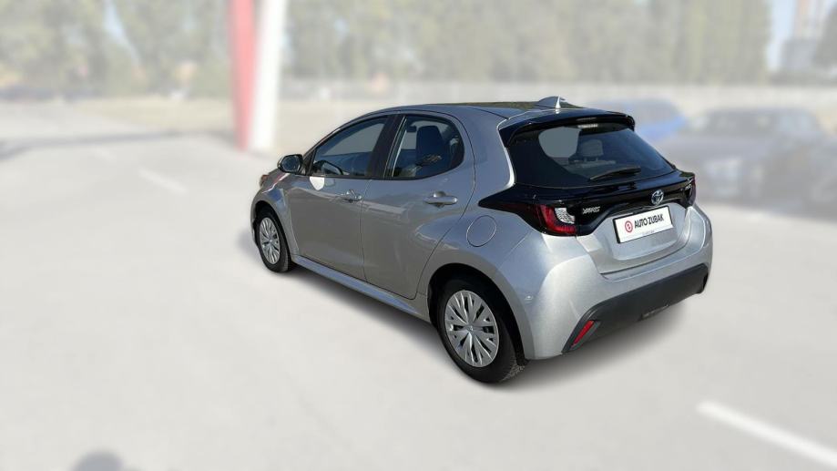 TOYOTA YARIS 2022 • PREMIUM jamstvo • AutoZubak Rabljena, fotografija 7