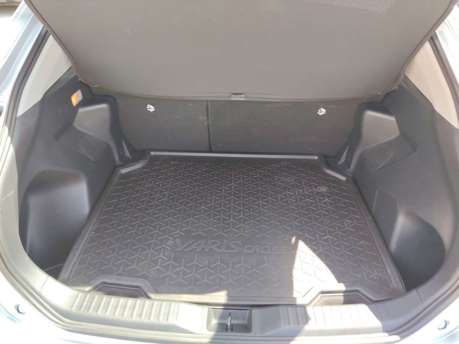 Toyota Yaris Cross 1.5 COOL - 3 godine jamstva, fotografija 12