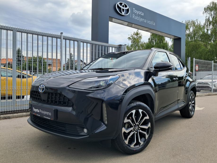 Toyota Yaris Cross 1.5 HEV Sport, DEMO vozilo, ISPORUKA ODMAH, 2023 god.
