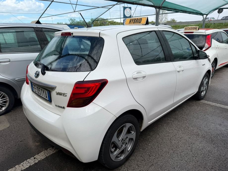 Toyota Yaris Hybrid 1,5 VVT-i automatik 100 KS/NAVI.PARKING KAMERA, fotografija 5